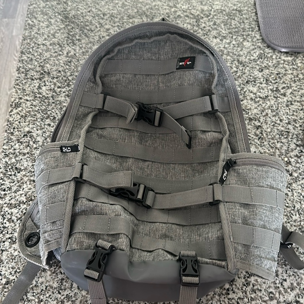 COPY - HTFU backpack - Picture 1 of 3